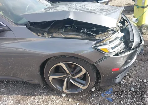 2018 Honda Accord Sport 2.0T z USA, uszkodzony, nr VIN 1HGCV2F33JA020526